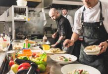 El paro baja en 255.300 personas hasta junio, el mayor descenso desde 2018 El paro baja en 255.300 personas hasta junio, el mayor descenso desde 2018