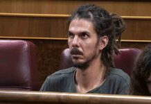 La Fiscalía del TC a favor de amparar a Alberto Rodríguez por la retirada del escaño Alberto Rodríguez