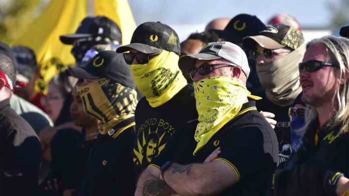 Nueva Zelanda declara a los grupos de extrema derecha Proud Boys y Base como terroristas