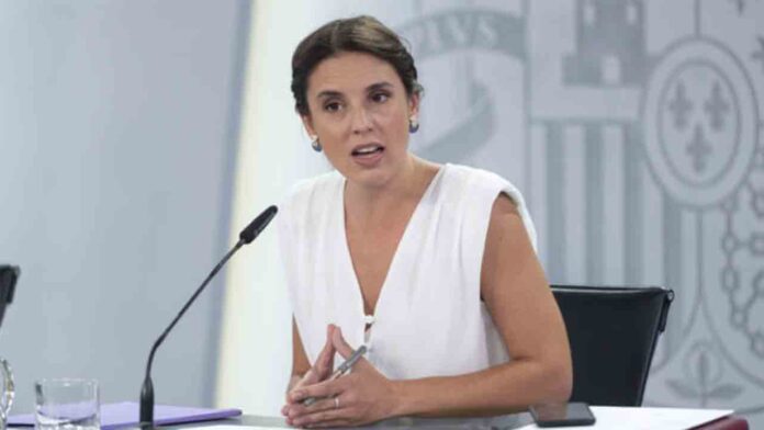 Irene Montero critica al CGPJ de que la ley del aborto se haya aprobado sin su informe