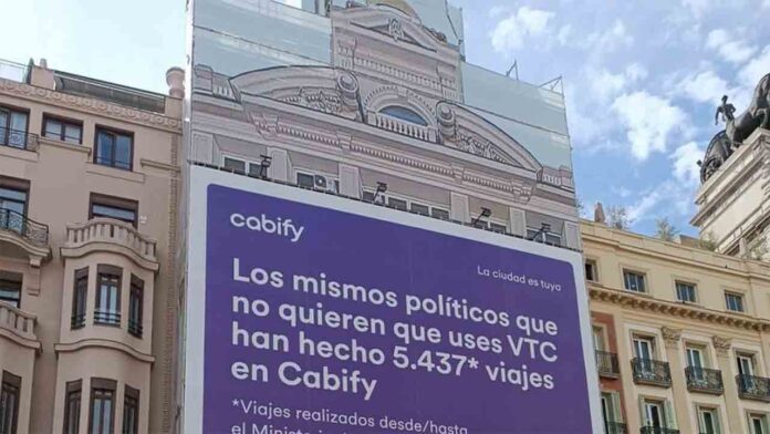 Cabify pone datos falseados en una campaña contra el Ministerio de Transportes