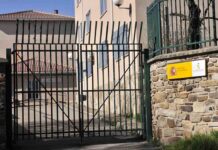 Un guardia civil tirotea a un compañero por proponerle un intercambio de parejas Un guardia civil tirotea a un compañero por proponerle un intercambio de parejas