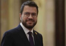 Aragonès suspende su agenda tras la cuestión de confianza planteada por Junts Aragonès suspende su agenda tras la cuestión de confianza planteada por Junts