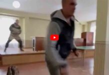 Vídeo | Un joven dispara a un comandante en un centro de reclutamiento ruso Un joven dispara a un comandante en un centro de reclutamiento ruso