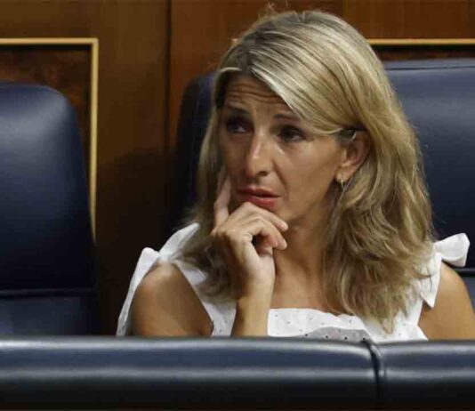 Yolanda Díaz acusa al PP de ‘dumping fiscal’ por la eliminación del impuesto en Andalucía Yolanda Díaz acusa al PP de 'dumping fiscal' por la eliminación del impuesto en Andalucía