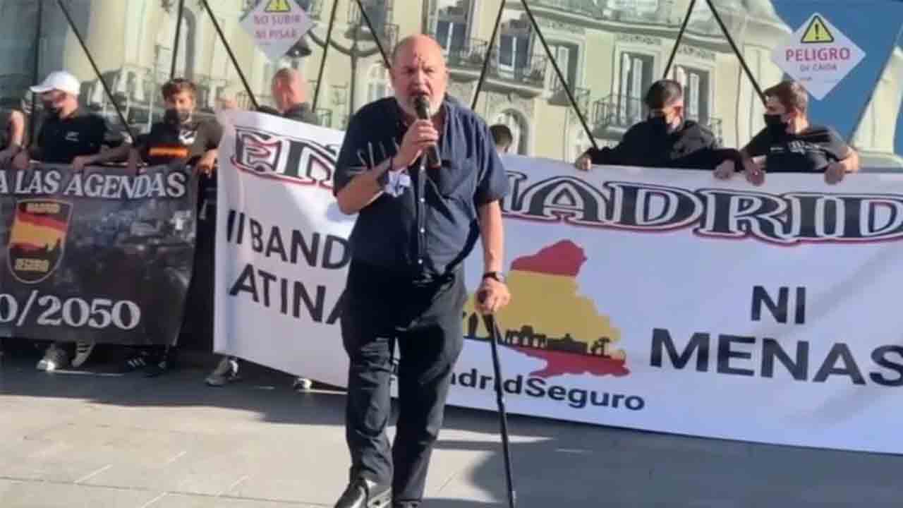 La Policía Nacional premia a un conocido líder de la ultraderecha en València