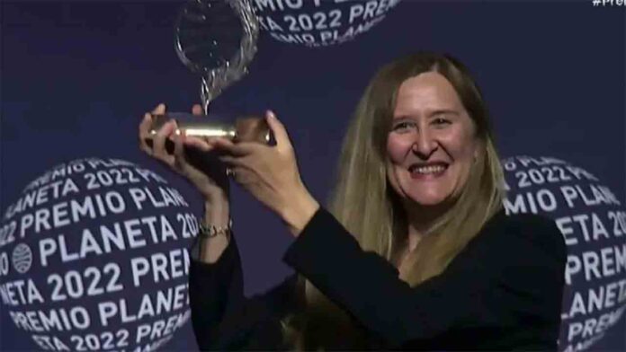 Luz Gabás gana el Premio Planeta 2022 con la novela 'Lejos de Luisiana'