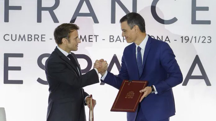 Firma del Tratado de Amistad entre España y Francia