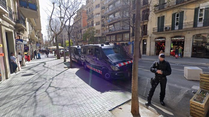 Los Mossos incrementan la vigilancia en las iglesias de Catalunya tras el ataque en Algeciras