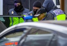 Prisión para el jubilado detenido por las cartas bomba, acusado de terrorismo Prisión para el jubilado detenido por las cartas bomba, acusado de terrorismo