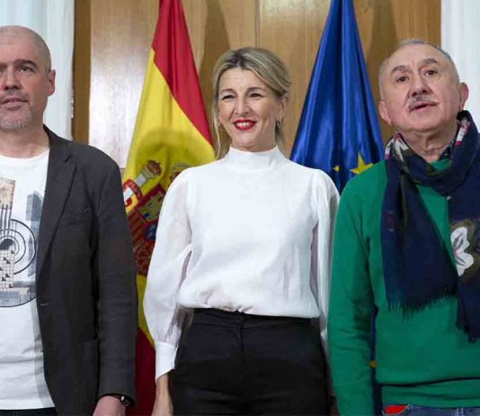 El gobierno anuncia la subida del salario mínimo hasta los 1.080 euros mensuales El gobierno anuncia la subida del salario mínimo hasta los 1.080 euros mensuales