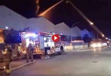 Incendio en dos naves dedicadas al tratamiento de plástico de Lliçà de Vall Incendio en dos naves dedicadas al tratamiento de plástico de Lliçà de Vall