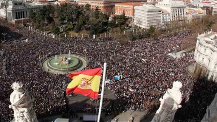 Madrid se vuelve a llenar contra el desmantelamiento de la sanidad pública de Ayuso