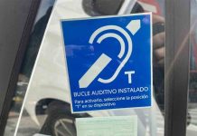 ¿Qué significa la pegatina azul que llevan algunos taxis en Madrid? ¿Qué significa la pegatina azul que llevan algunos taxis en Madrid?