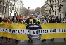 Pedro Sánchez necesita la abstención de Bildu y ERC para salvar la ley mordaza Pedro Sánchez necesita la abstención de Bildu y ERC para salvar la ley mordaza