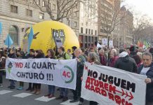 Manifestación en Barcelona contra la ampliación del aeropuerto Manifestación en Barcelona contra la ampliación del aeropuerto