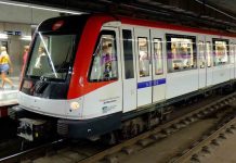 Muere una mujer atropellada por el metro en Badalona al quedarle el pie atrapado Muere una mujer atropellada por el metro en Badalona al quedarle el pie atrapado