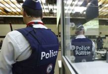 La policía registra la sede del Partido Popular en Bruselas La policía registra la sede del Partido Popular en Bruselas