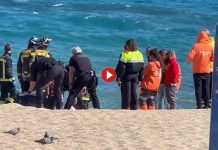 Muere ahogado un bañista en la playa del Bogatell de Barcelona Muere ahogado un bañista en la playa del Bogatell de Barcelona