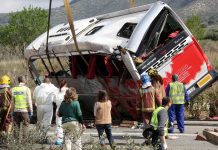Muere el conductor del accidente de autocar en Freginals, en el que murieron 13 estudiantes Muere el conductor del accidente de autocar en Freginals, en el que murieron 13 estudiantes