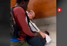 Un joven senegalés reduce a un atracador en una oficina del Banco Sabadell Un joven senegalés reduce a un atracador en una oficina del Banco Sabadell