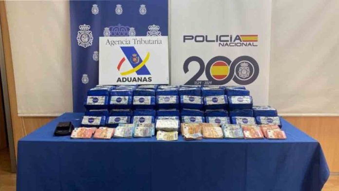 Intervienen 1.200 kilos de cocaína en contenedores en Barcelona y Valencia