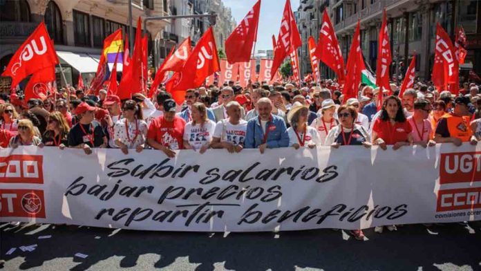 Los sindicatos se manifiestan por el 1 de Mayo en Madrid