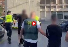 Cinco detenidos que captaban a víctimas a través de webs de contactos para falsificar su documentación Cinco detenidos que captaban a víctimas a través de webs de contactos para falsificar su documentación
