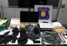 Cinco detenidos que robaban en empresas de Catalunya Cinco detenidos que robaban en empresas de Catalunya