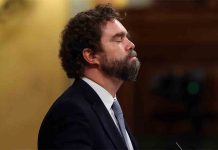 El sucesor de la familia franquista, Iván Espinosa de los Monteros, abandona Vox El sucesor de la familia franquista, Iván Espinosa de los Monteros, abandona Vox