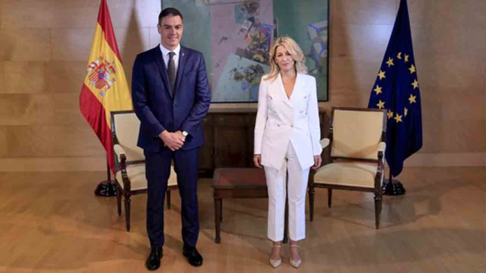 PSOE y Sumar firman un acuerdo para reducir la jornada laboral sin rebaja salarial