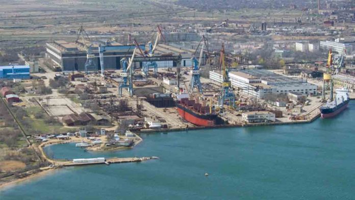 El ejército ucraniano ataca el astillero Zalyv en Crimea