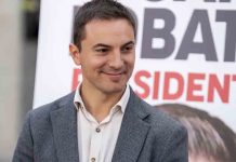 El PSOE traslada a Bruselas los recortes de Ayuso sobre derechos LGTBI y Trans El PSOE traslada a Bruselas los recortes de Ayuso sobre derechos LGTBI y Trans