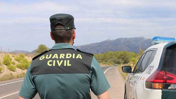 Un conductor bebido circula 21 Km en sentido contrario en la A2, dirección Huesca
