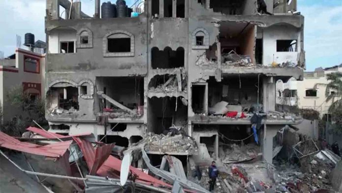 Israel intensifica los ataques y mueren 78 palestinos en bombardeos en Nochebuena