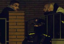 Aparecen los cadáveres de un padre y sus dos hijos en un piso de Barcelona Aparecen los cadáveres de un padre y sus dos hijos en un piso de Barcelona