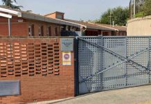 Se lleva a su hijo a punta de pistola de un centro tutelado de Lleida Se lleva a su hijo a punta de pistola de un centro tutelado de Lleida