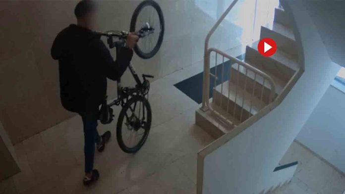 Detenido por robar bicicletas de gama alta y patinetes en Barcelona