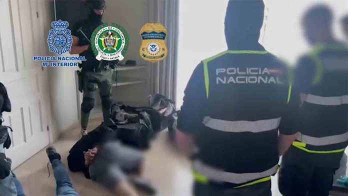 30 detenidos en España y Ecuador vinculados con más de 3.200 kilos de cocaína