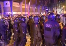 La Audiencia de Barcelona envía a juicio a 46 policías por las cargas del 1-O La Audiencia de Barcelona envía a juicio a 46 policías por las cargas del 1-O