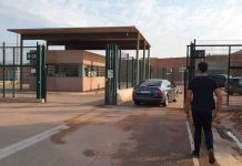 Un preso ataca a su madre en un vis a vis y un funcionario resulta herido grave Un interno da una paliza a un funcionario de la prisión de Lledoners