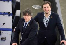 Puigdemont y Comín denuncian ante el comisario Reynders el caso de Pablo Hasel Puigdemont y Comín denuncian ante el comisario Reynders el caso de Pablo Hasél