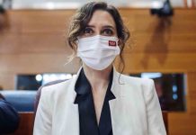 La pareja de Ayuso recibió dos millones de euros por la compra de mascarillas La pareja de Ayuso recibió dos millones de euros por la compra de mascarillas