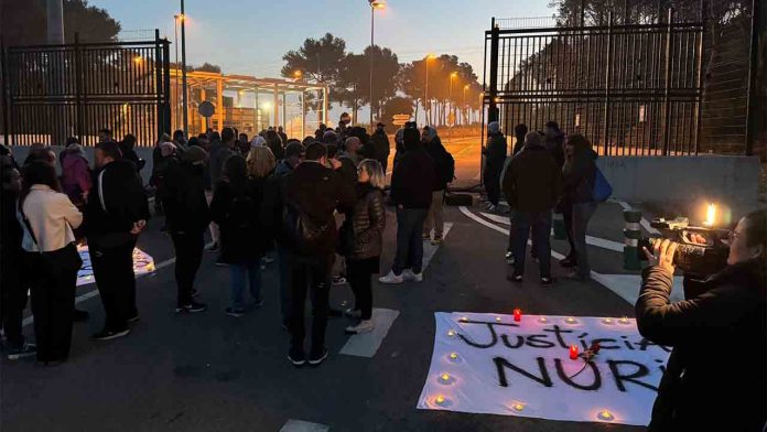 Los funcionarios de prisiones cortan los accesos a los centro penitenciarios de Catalunya