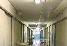 Dan una paliza en prisión al hombre que mató a su hijo de 5 años Dan una paliza en prisión al hombre que mató a su hijo de 5 años