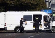 Abatido a tiros un hombre que quería incendiar una sinagoga en Normandía Abatido a tiros un hombre que quería incendiar una sinagoga en Normandía