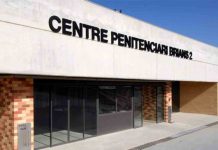 Agresión a un funcionario de Brians 2 al intentar detener una pelea Agresión a un funcionario de Brians 2 al intentar detener una pelea