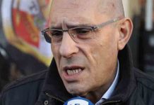 Atacan a Elpidio Silva con un spray pimienta en Sitges Atacan a Elpidio Silva con un spray pimienta en Sitges