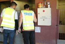 Desmantelan un centro veterinario que expedía cartillas sanitarias falsas Desmantelan un centro veterinario que expedía cartillas sanitarias falsas