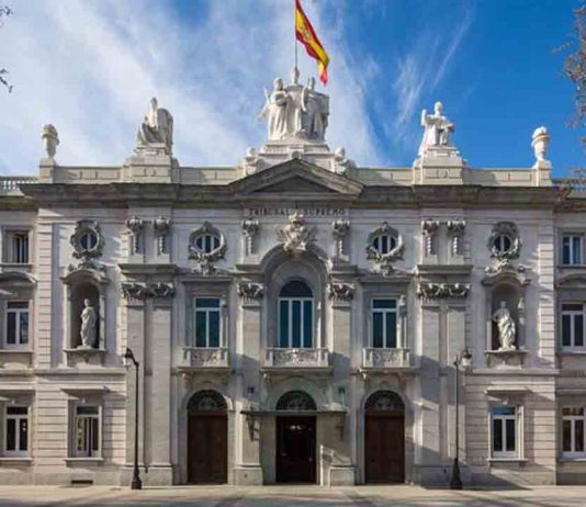 El TS deniega la cautelarísima solicitada por el PP para obligar a los ministros comparecer en el Senado El Supremo mantiene las órdenes de detención en Puigdemont, Comín y Puig